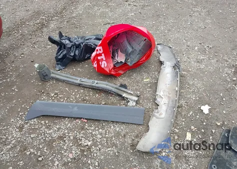 2020 Volvo Xc40 T5 Momentum z USA, uszkodzony, nr VIN YV4162UK0L2196408